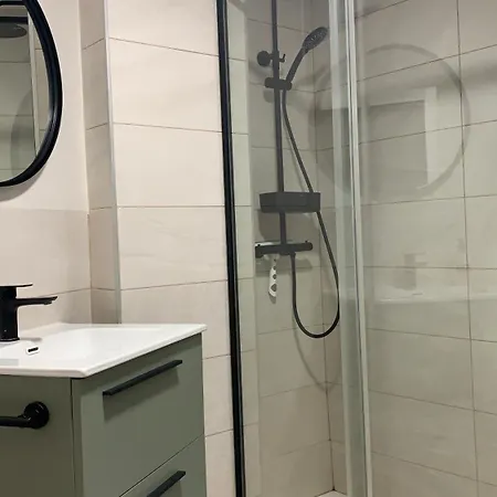 La Muga De * Λίβια