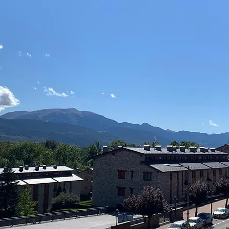 La Muga De Llivia